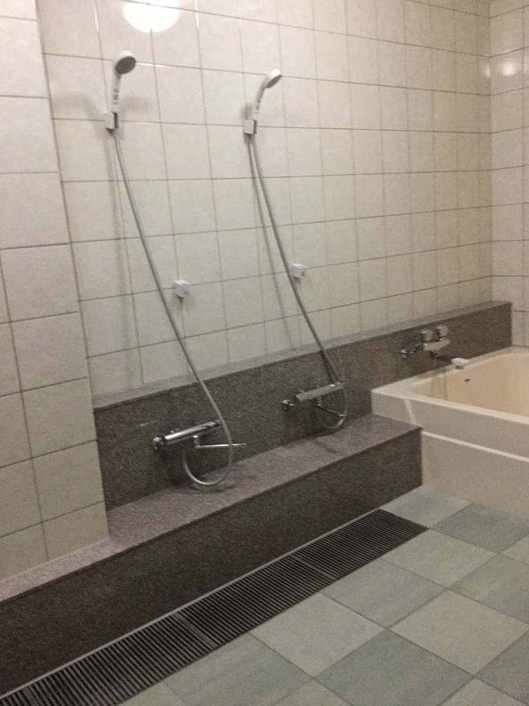 010_011.jpg